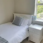 Westfield House - Characterful 7 Bedroom Townhouse 펜션